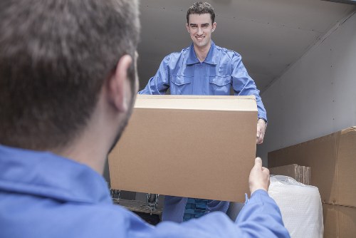 Removal truck hire service for homes in Bowespark